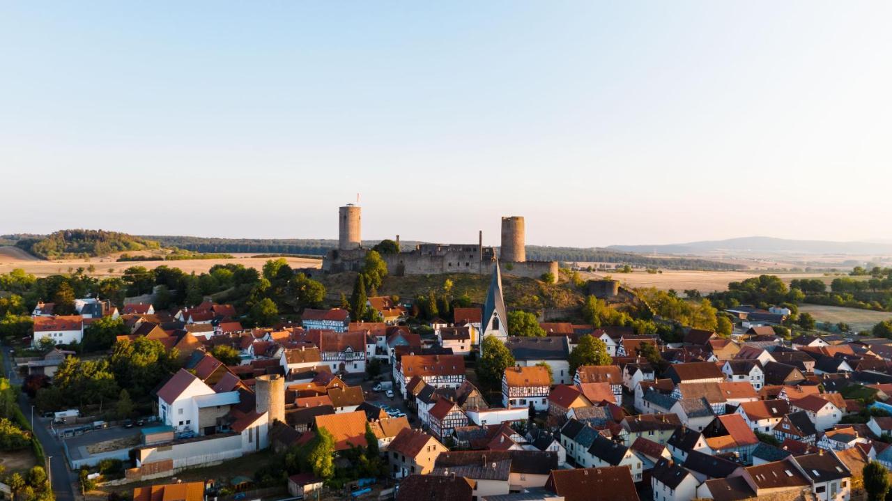Ferienhaus Burgblick Munzenberg Bagian luar foto