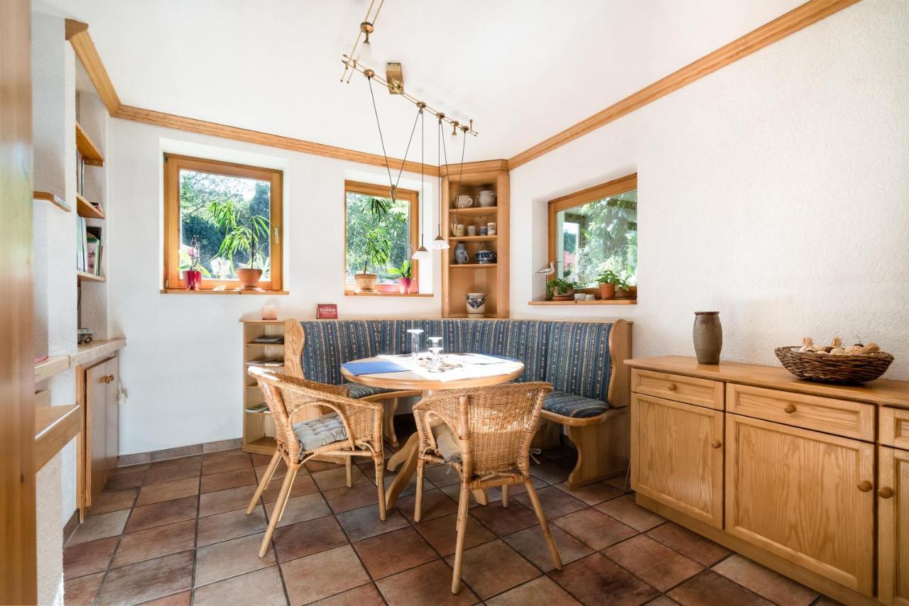 Ferienhaus Burgblick Munzenberg Bagian luar foto